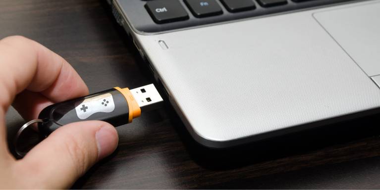 7 Great Games You Can Run From A Usb Stick - how to download roblox on a flash drive