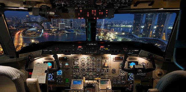 devices_plane_cockpit