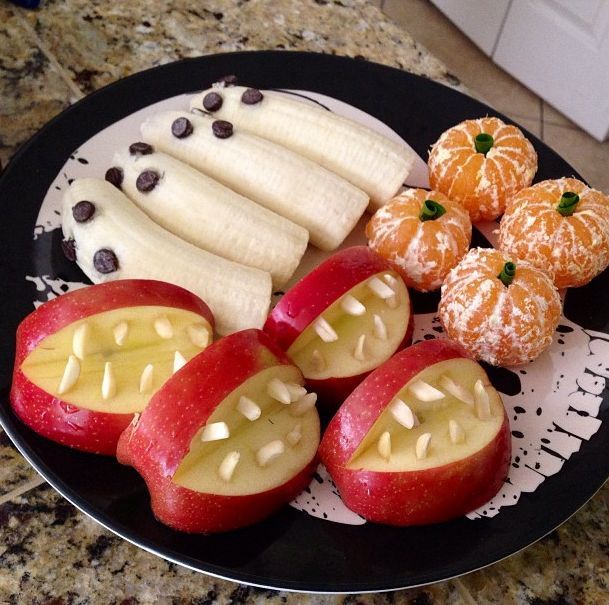 ghost-bananas-vampire-apples-orange-pumpkins