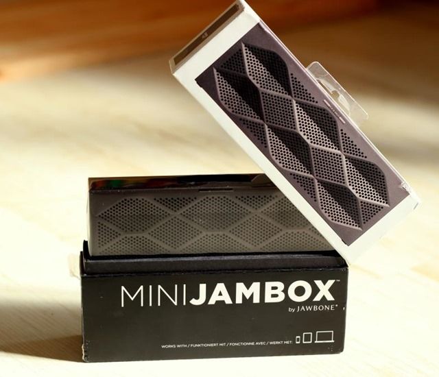 mini-jambox-2