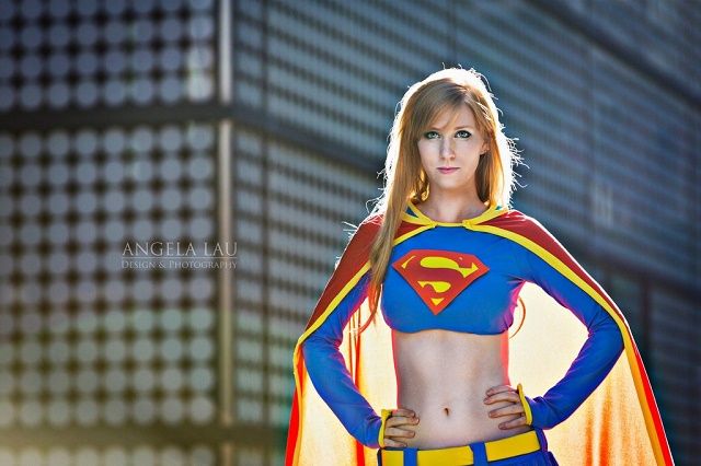 women-of-comicbook-cosplay-superwoman