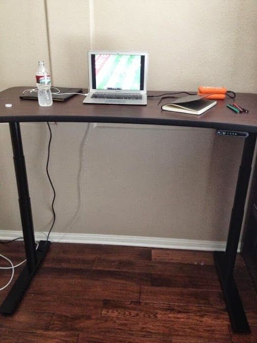 3 UpDesk with laptop
