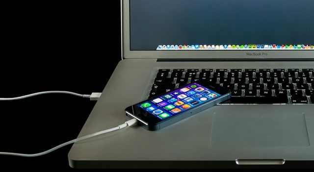 How-To-Charge-Phone-Faster-USB-Power