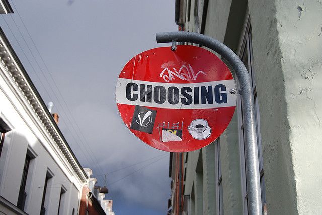 choosing-road-sign
