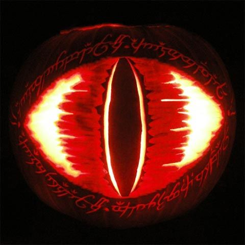 geeky-pumpkins-eye-of-sauron