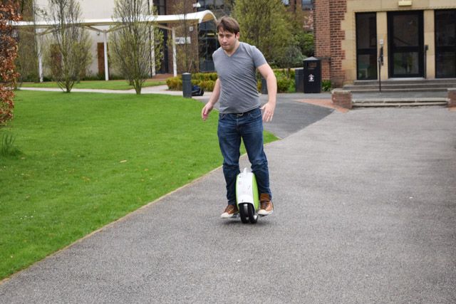 airwheel q5 in use
