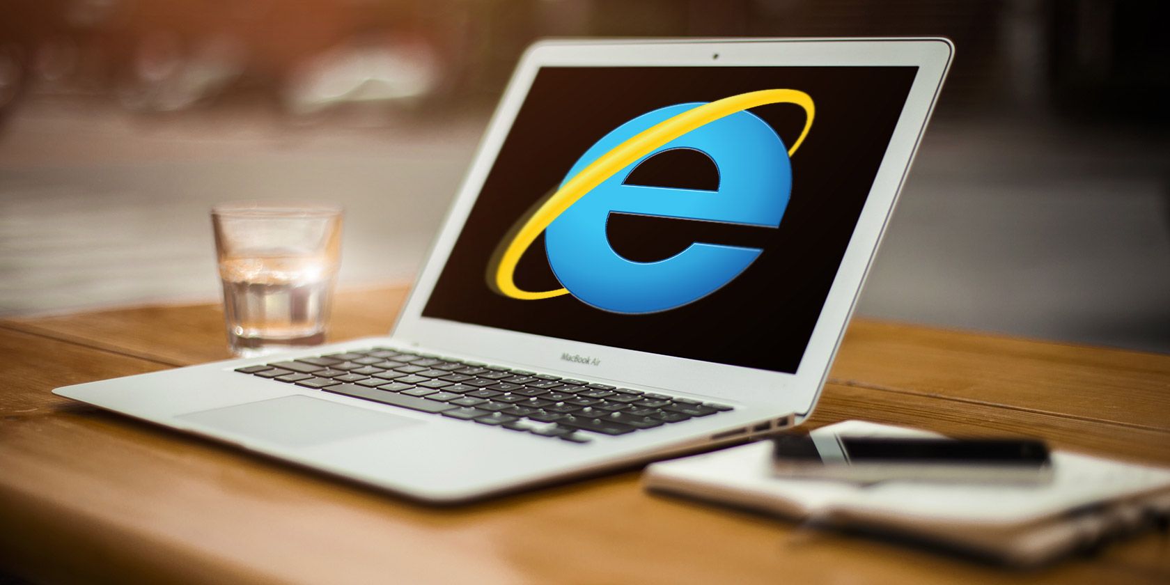 Internet Explorer logo on a MacBook screen