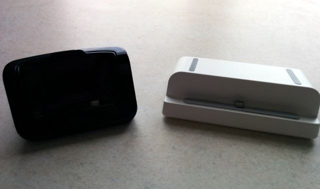 muo-ios-smartphone-chargers-desktop