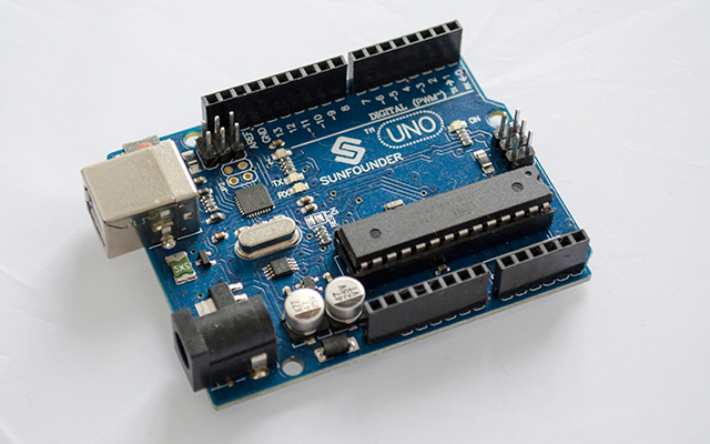 What's in Your Arduino Starter Kit? [Arduino Beginners]