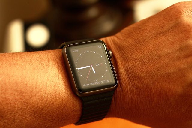 Apple-Watch_wrist