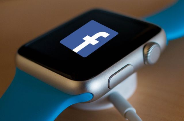 facebook logo on Apple watch