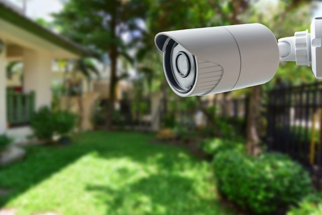 muo-smartphone-security-cams-positioning-garden