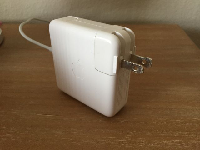 macbook pro power cord issues