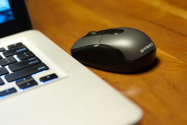 wireless mouse by laptop