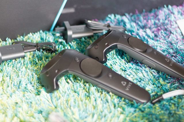 vive controllers