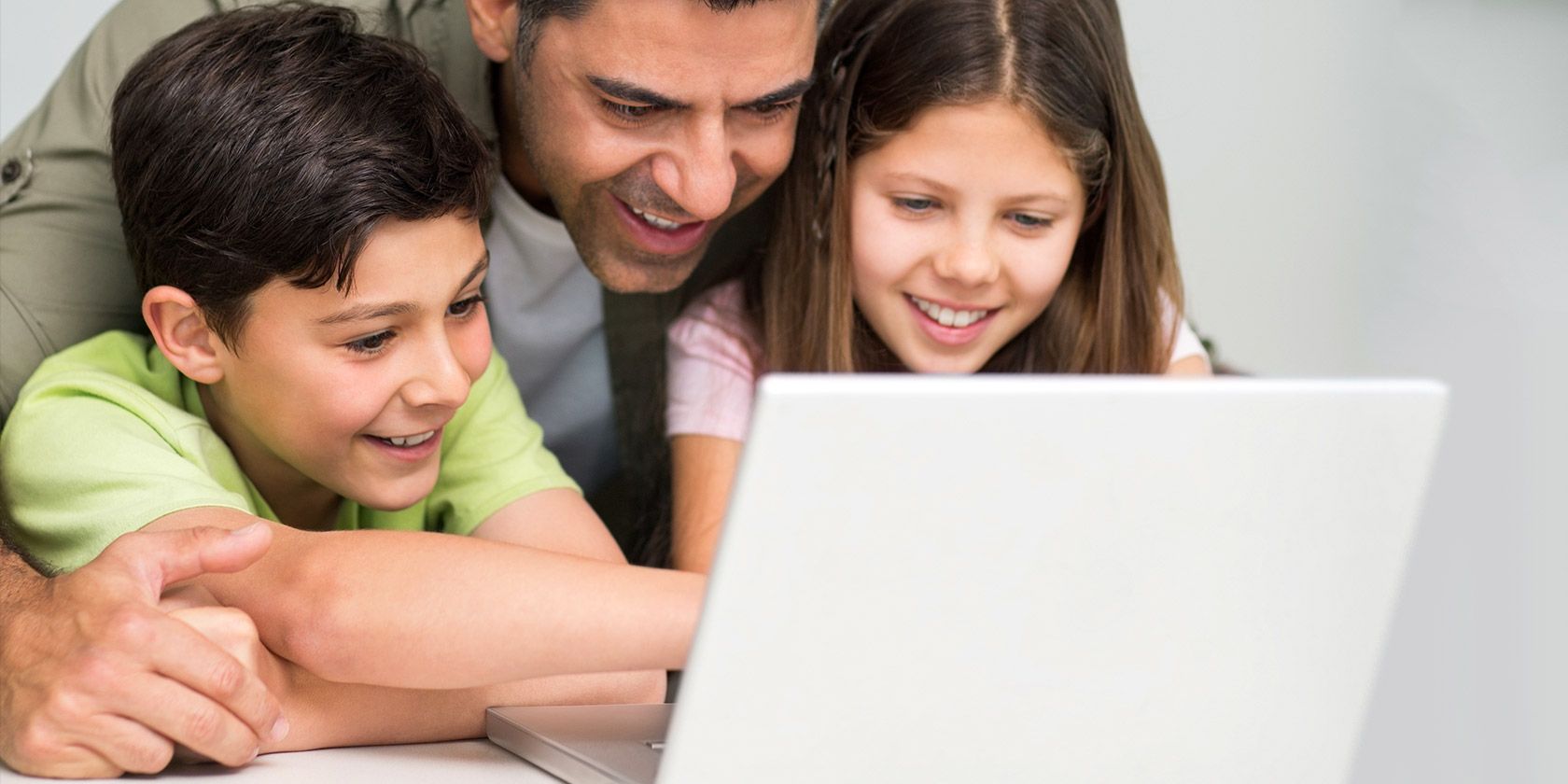 7 Family Safety Tools To Keep Your Kids Safe Online
