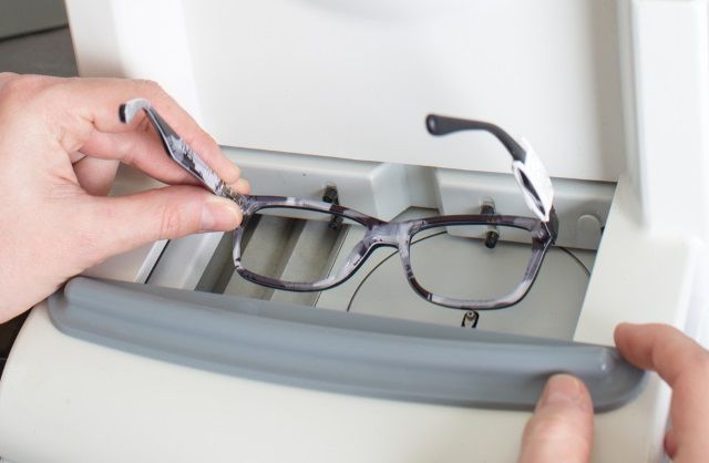 muo-finance-glasses-online-testing