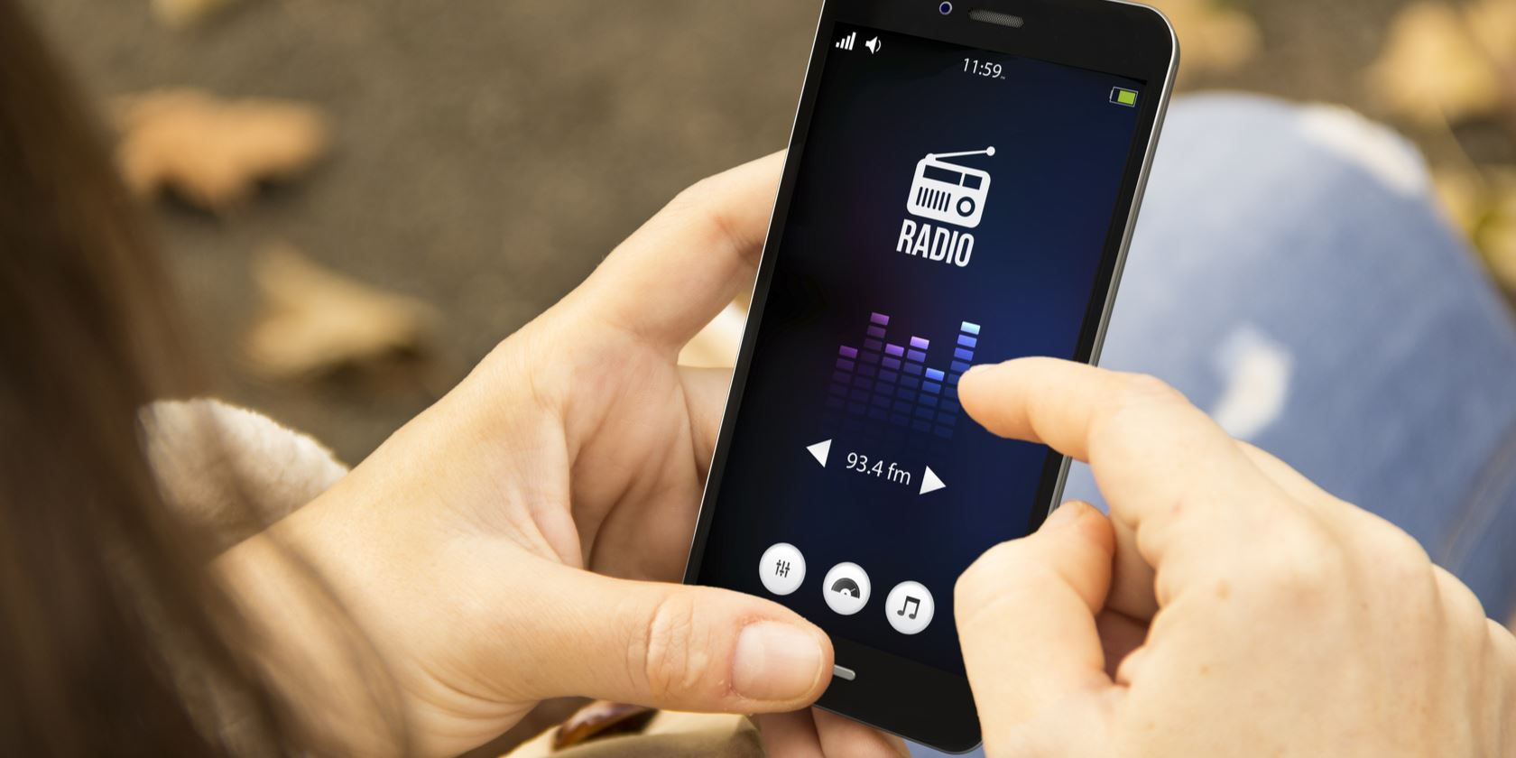 How to Unlock the Hidden FM Radio on Your Smartphone