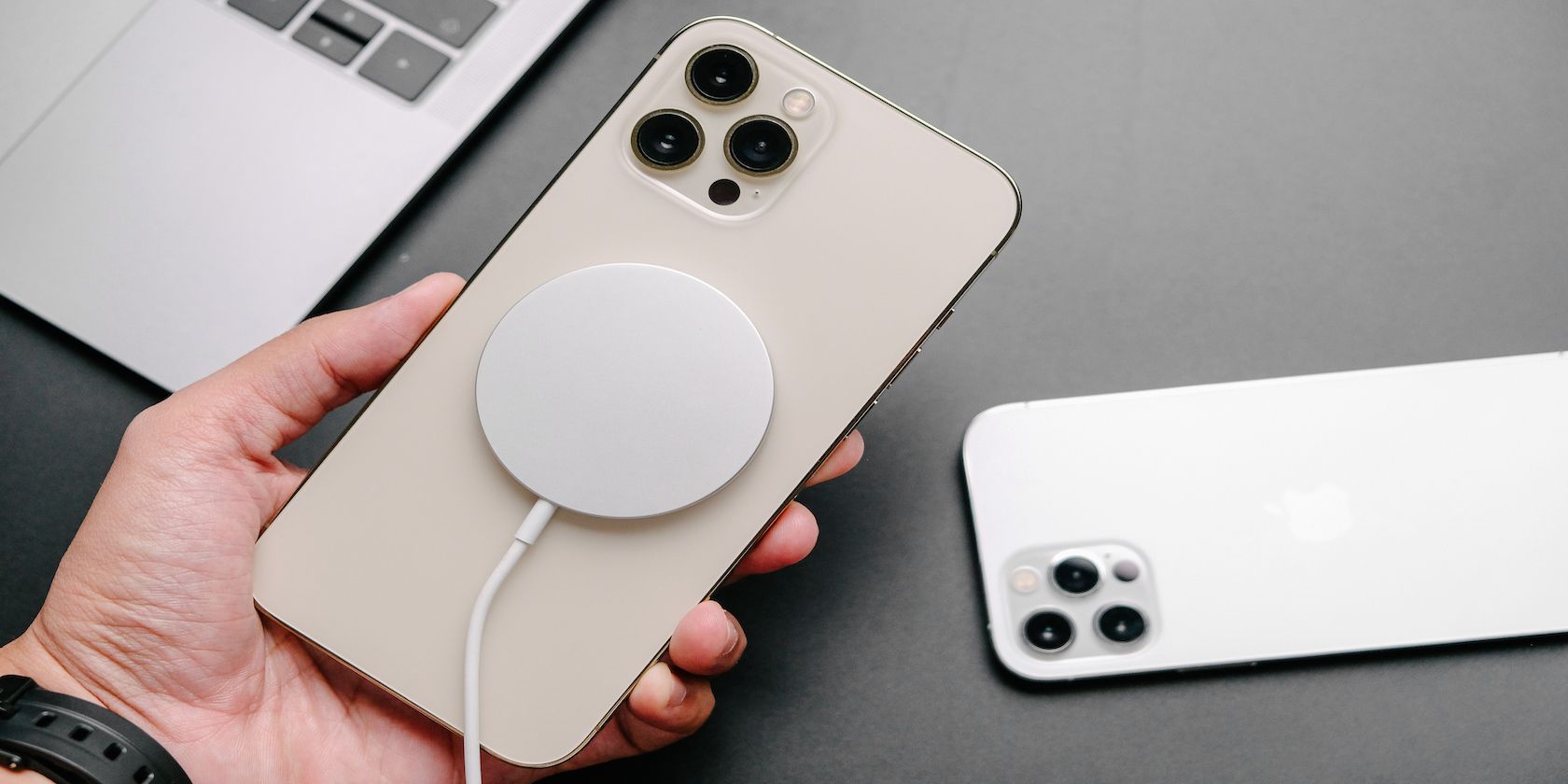 The 10 Best Wireless Chargers for the Apple iPhone