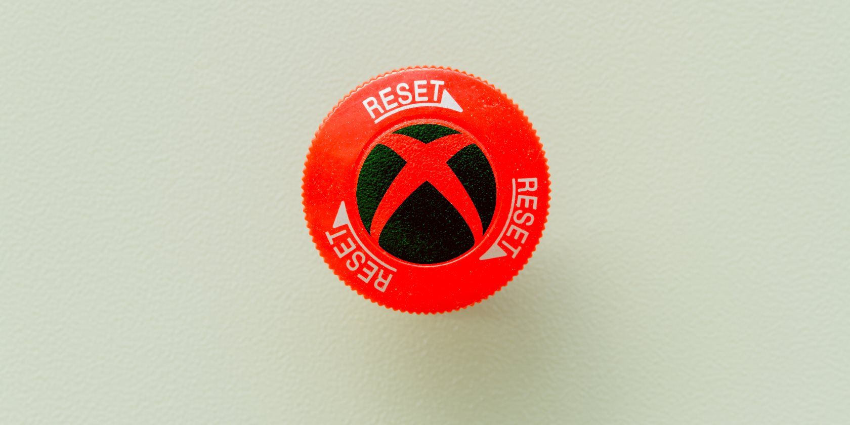 Xbox logo on red 