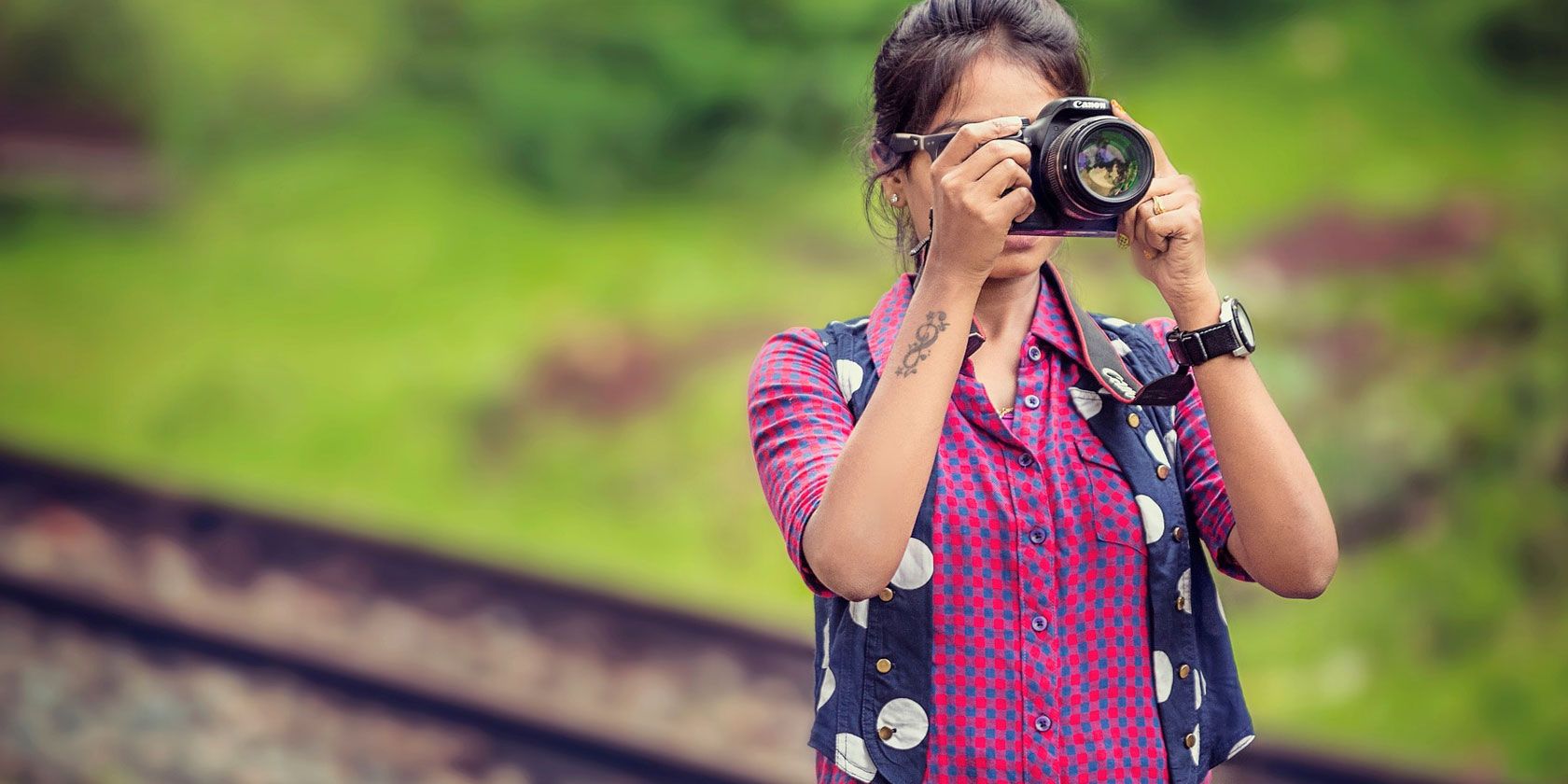 Camera Pose Stock Photos and Images - 123RF