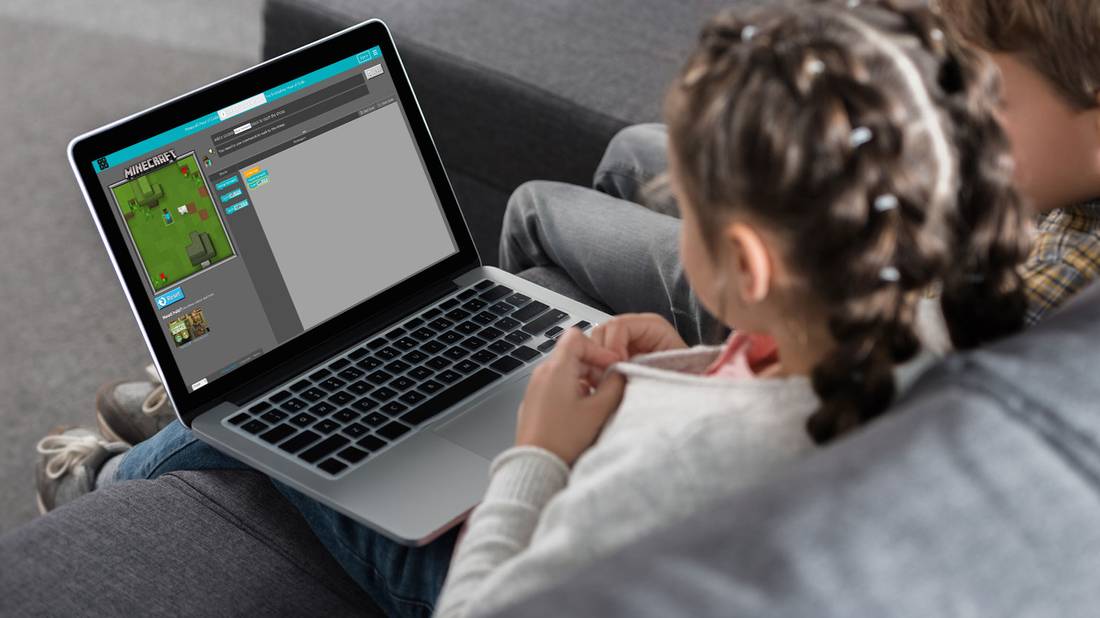 Minecraft Hour of Code Teaches Kids the Basics of Programming