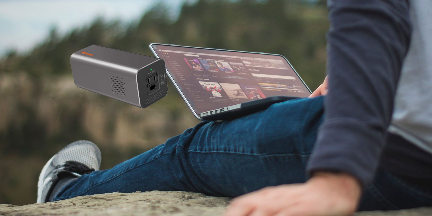 The 6 Best Laptop Power Banks to Recharge Your Computer Anywhere