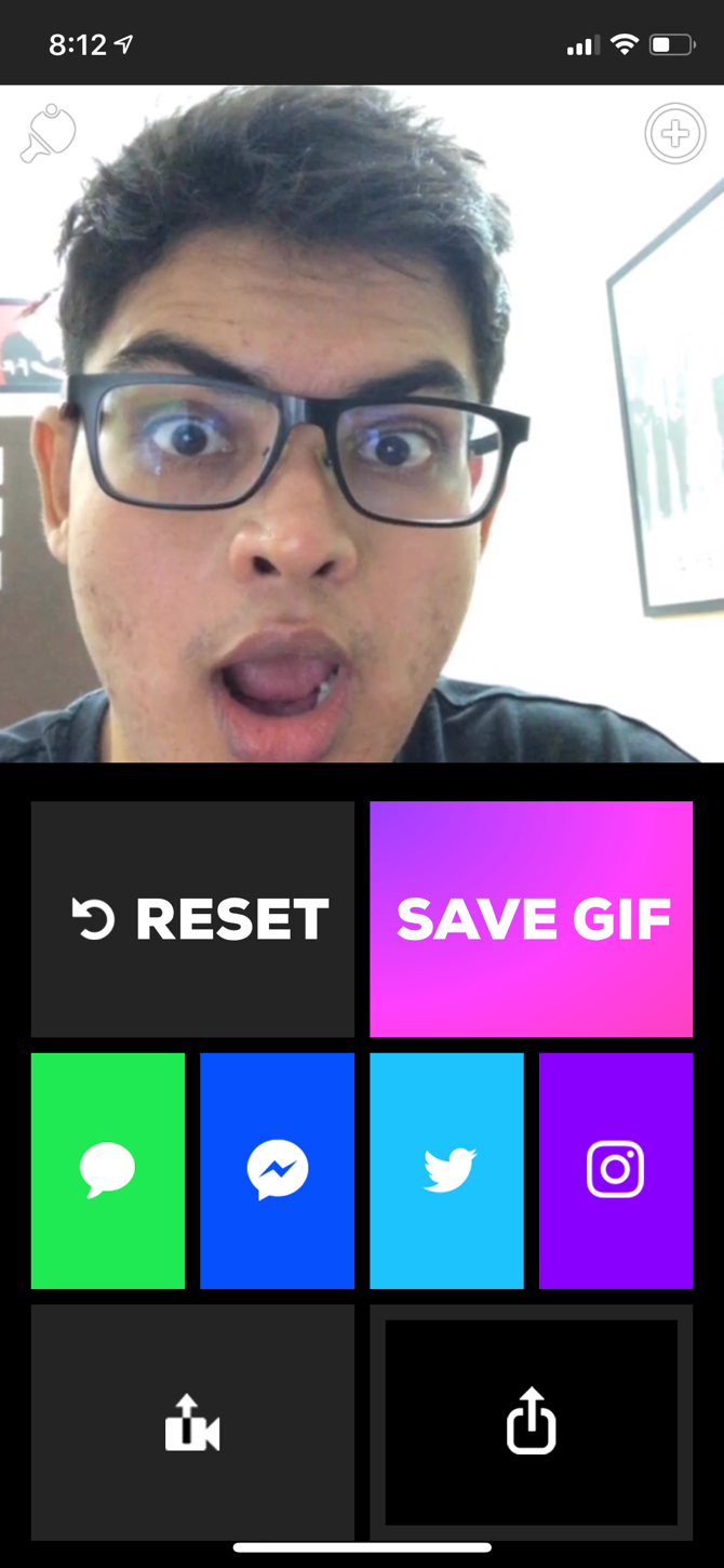 Making GIF with Giphy Cam 2