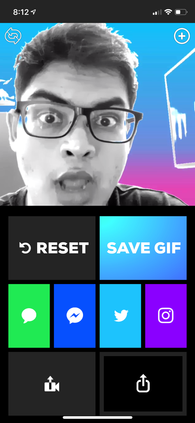 Making GIF with Giphy Cam 3