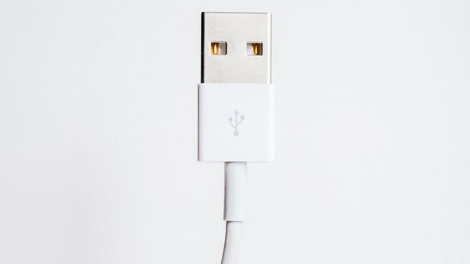 iPhone iPad Apple USB lightning cable
