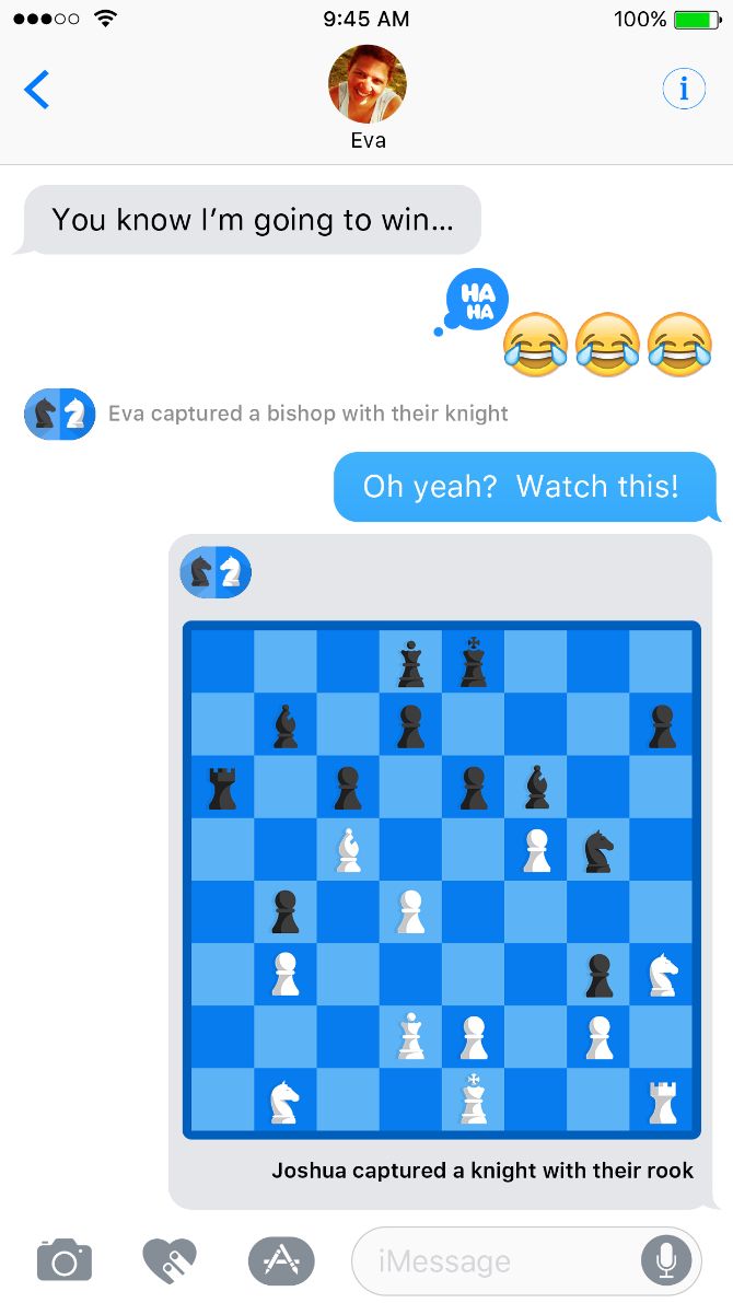 iMessage Checkmate-Play communication window