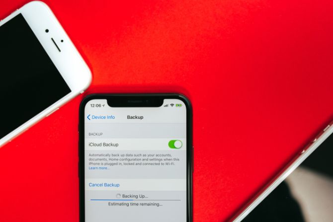 iPhone creating an iCloud backup