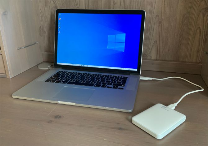Windows To Go booted from USB external drive on a Mac