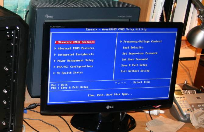 The BIOS Explained: Boot Order, Video Memory, Saving, Resets & Optimum ...