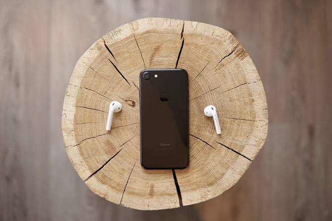 スマートフォンairpods idevice