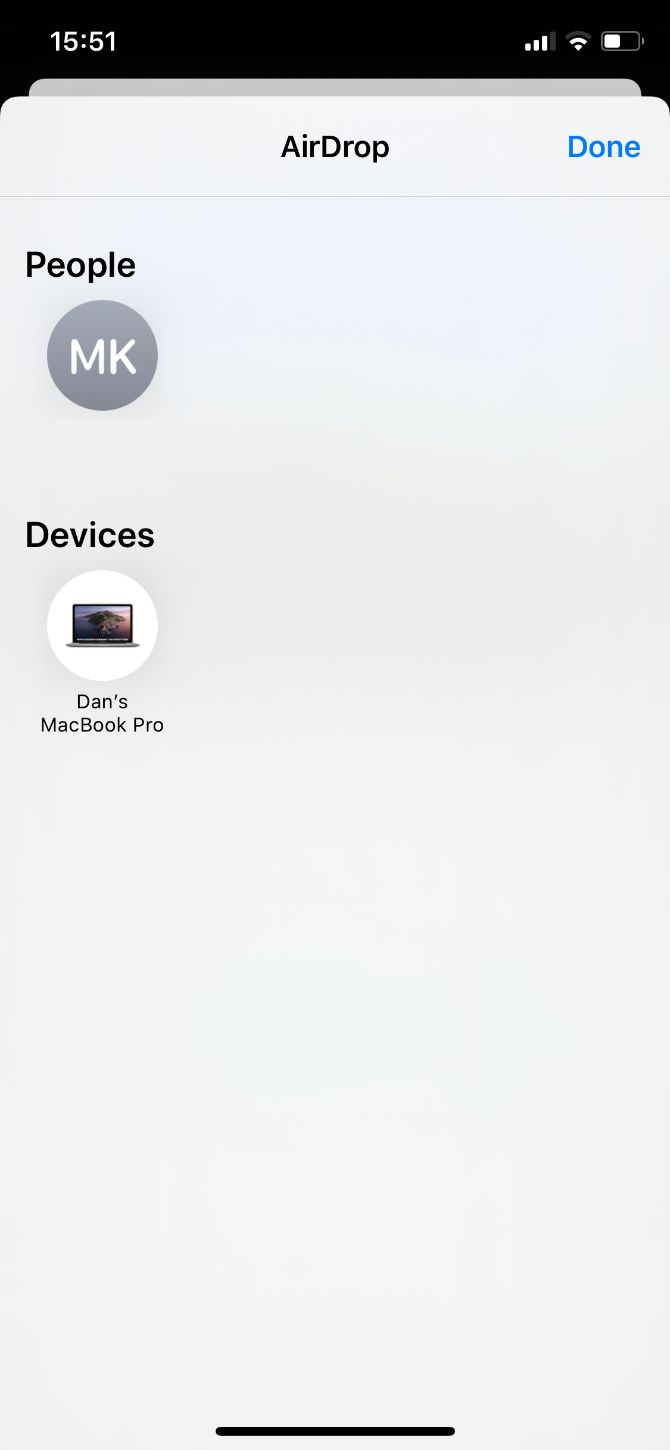 AirDrop contacts and devices