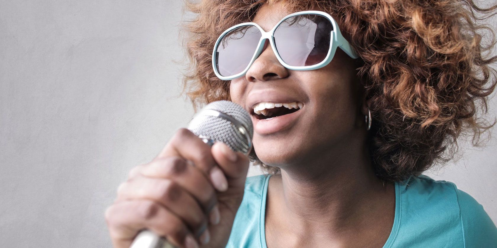 The 6 Best Sites To Download Karaoke Music Without Words