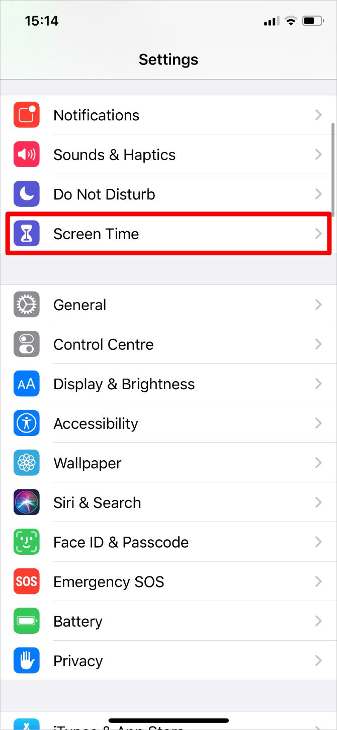 Siri Isn't Working on Your iPhone or iPad? 7 Tips to Fix It