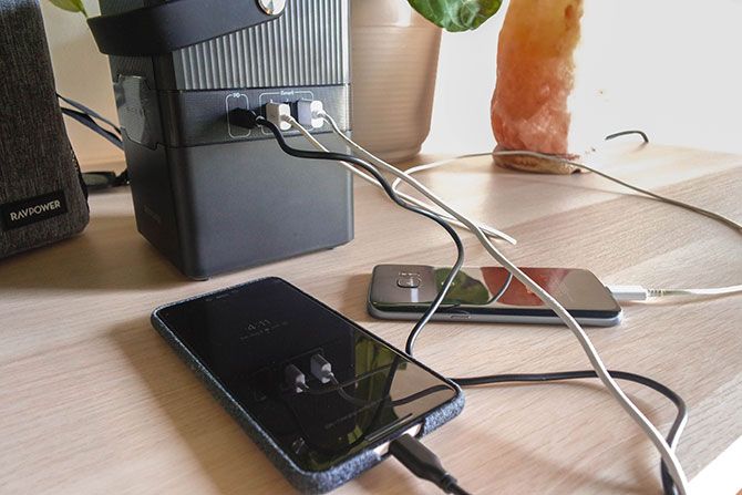 charging two phones ismart ports