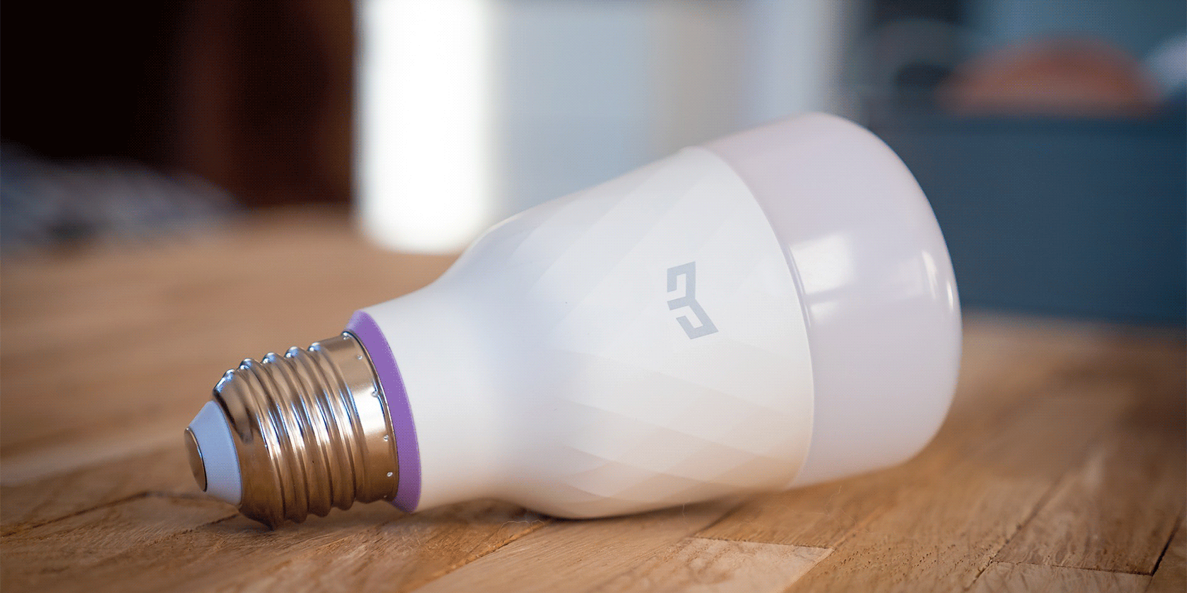 set up smart bulb featured - Hai una lampadina intelligente? Ecco come configurarlo