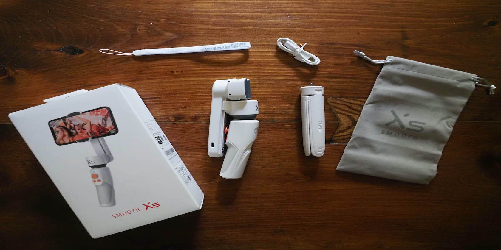 Zhiyun Smooth XS: Is This 2-Axis Gimbal Worth Upgrading To?