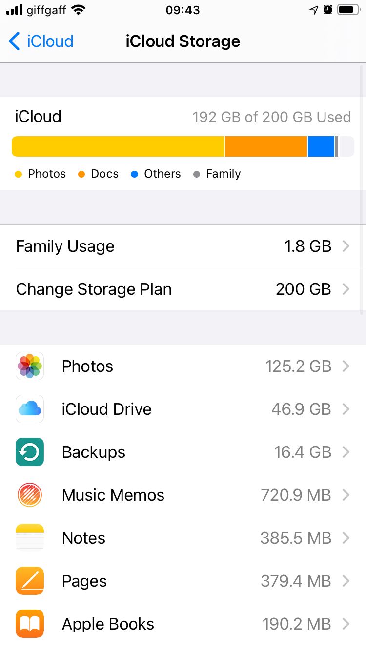 Administrar la configuración de almacenamiento de iCloud en el iPhone