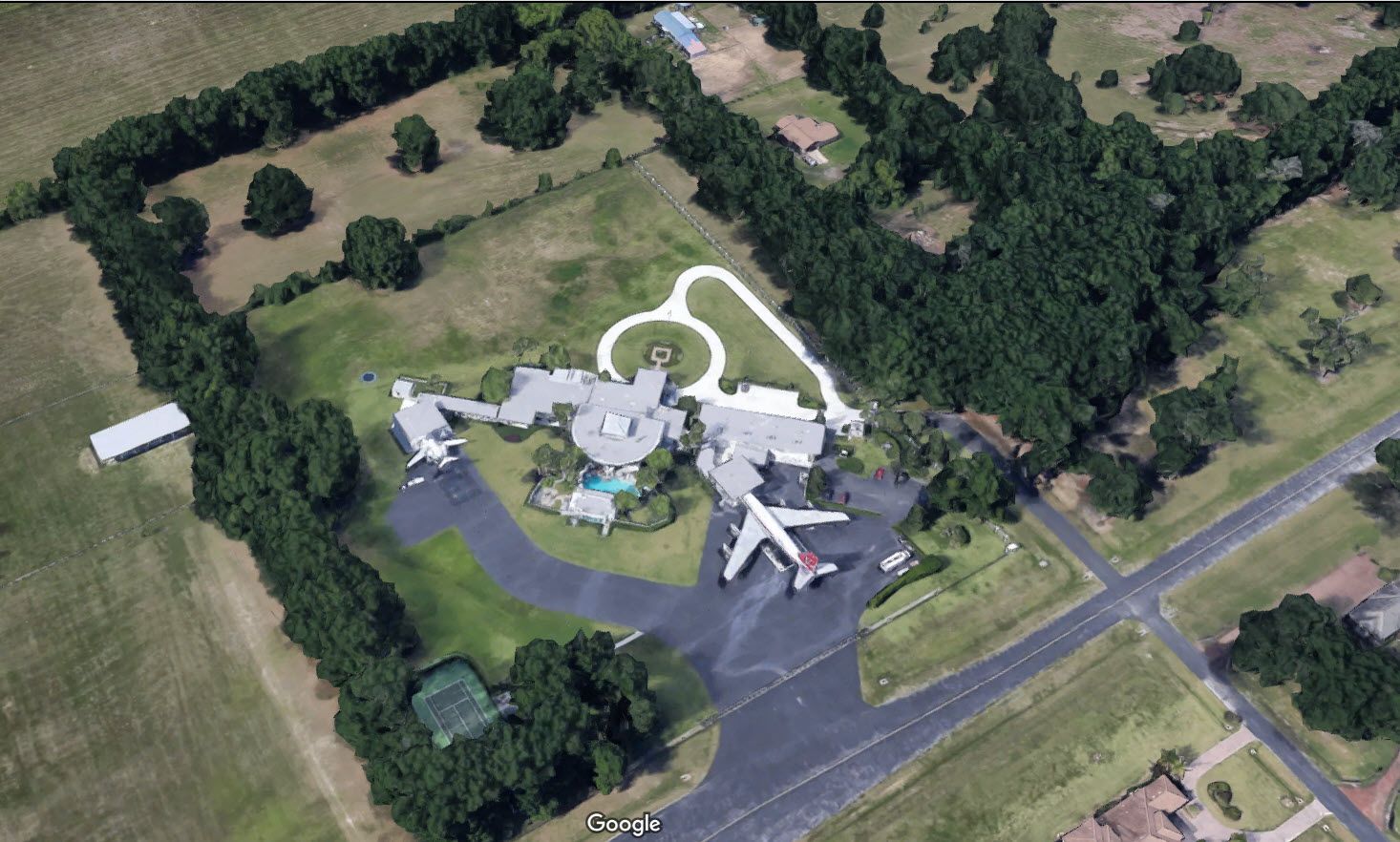 Google Maps Satellite View of John Travolta's House