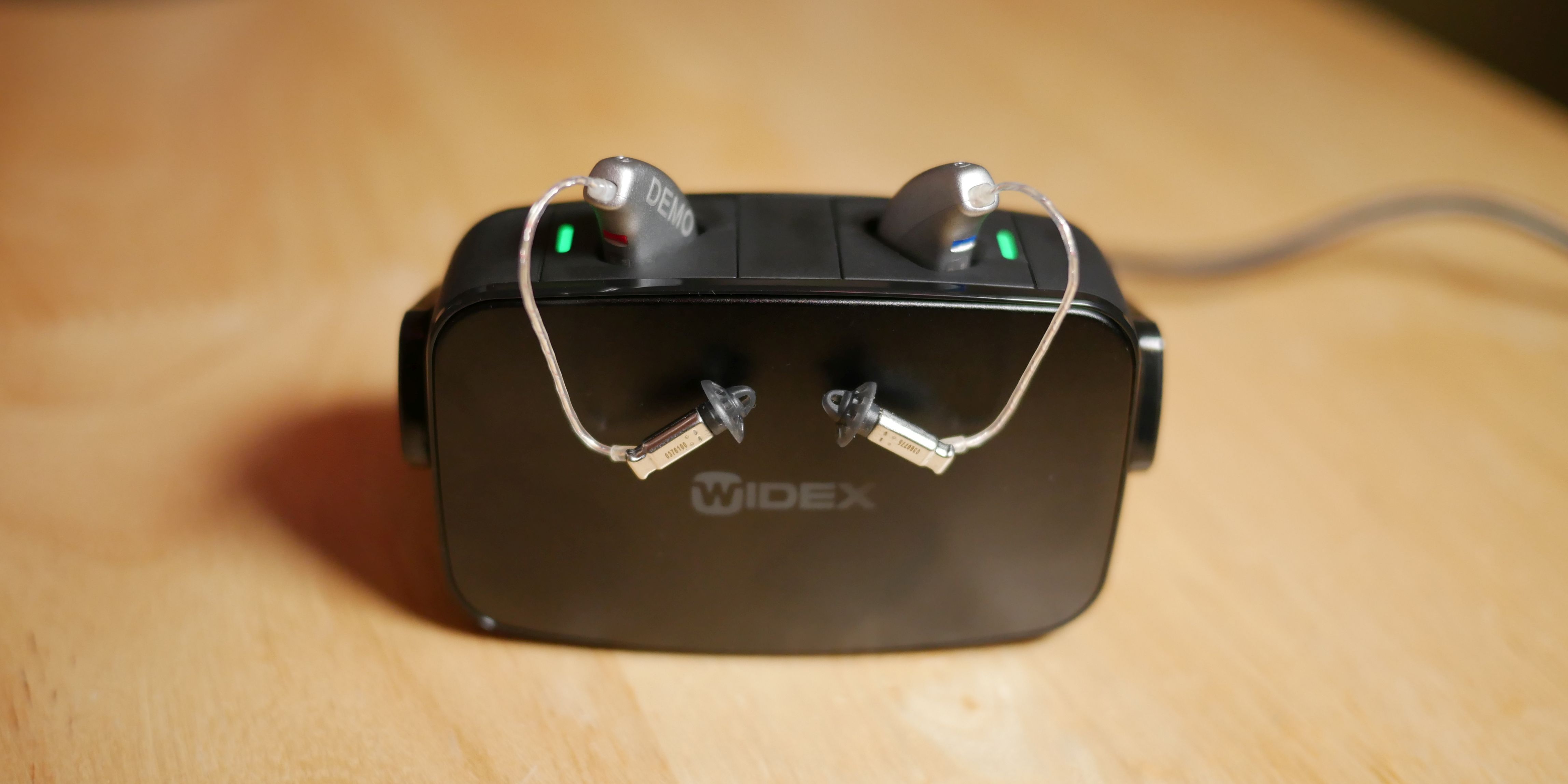 Widex MOMENT hearing aids charging