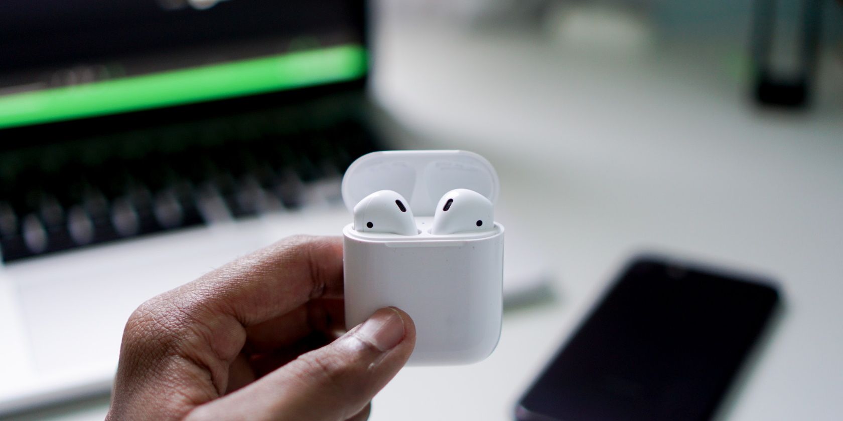 What Is Difference Between AirPods 1 and 2?