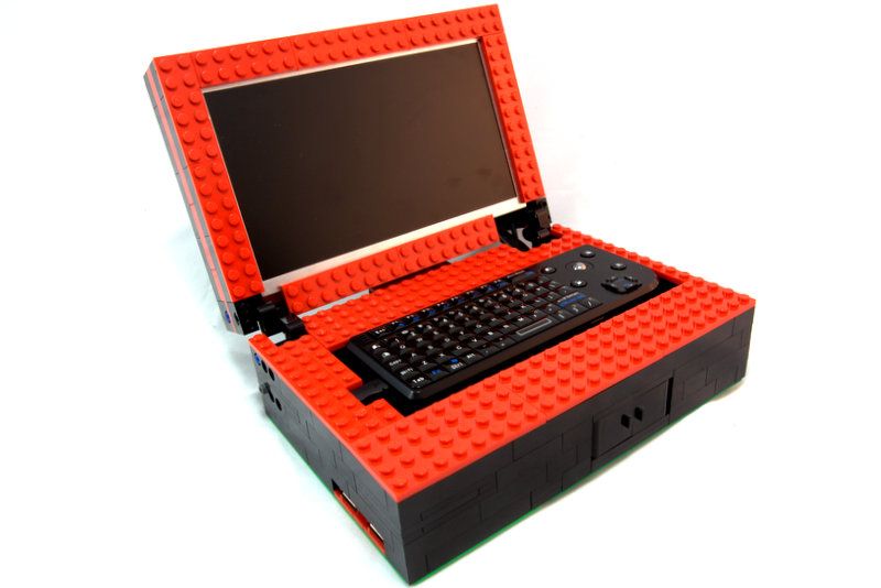 Lego-based Raspberry Pi laptop