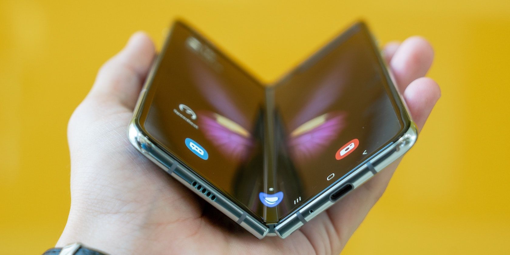 A Foldable iPhone With an 8-Inch Display May Drop in 2023
