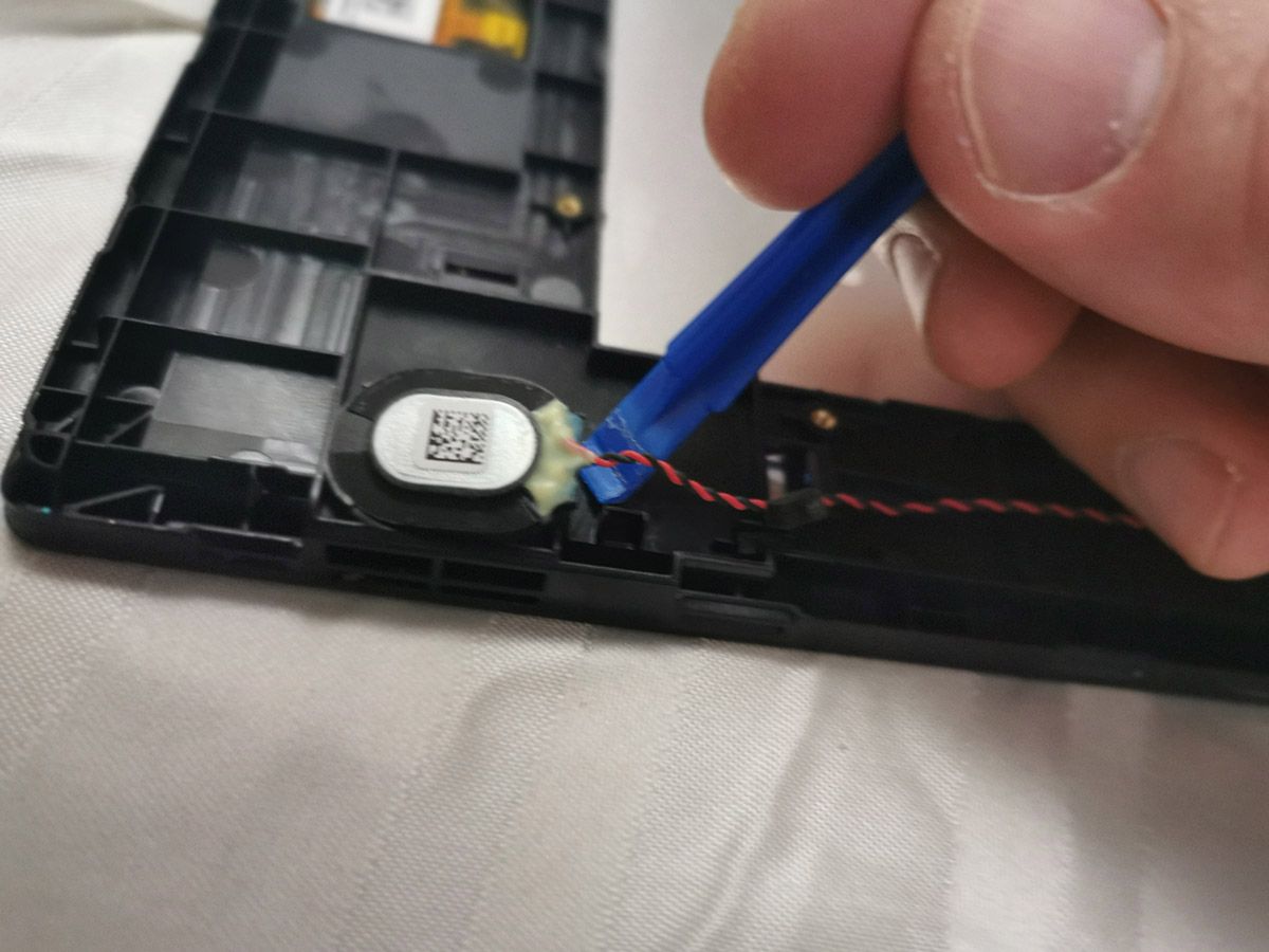 Removing speaker from Kindle Fire