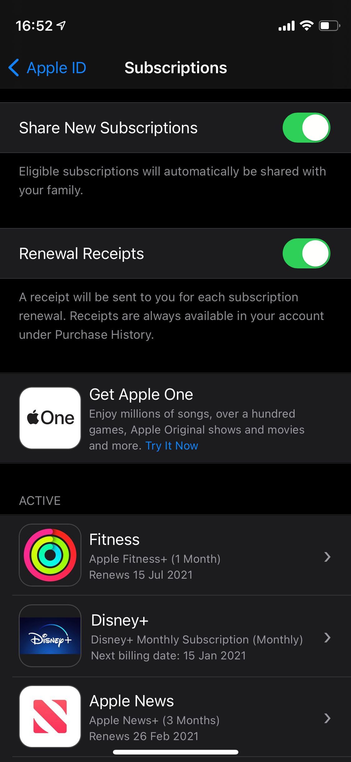 iPhone subscription settings showing Apple One free trial