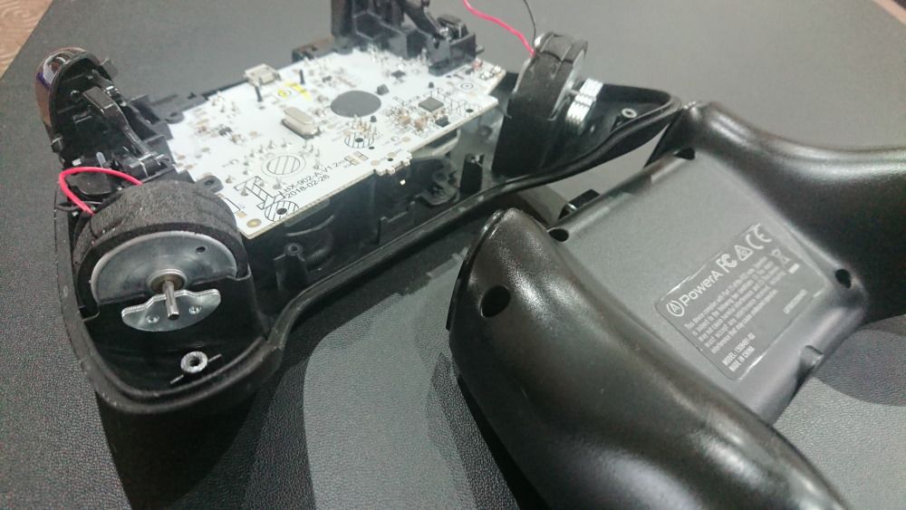 Disassemble a third-party Xbox One controller
